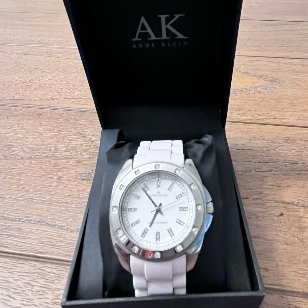 Anne Kline watch